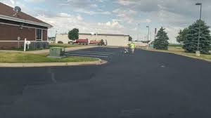 Best Asphalt Driveway Installation  in Rolling Hills Estates, CA